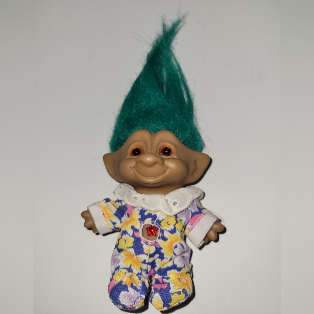 Ace Novelty 4" Treasure Troll  Clothing Floral Wish Stone Green Hair Orange Eyes